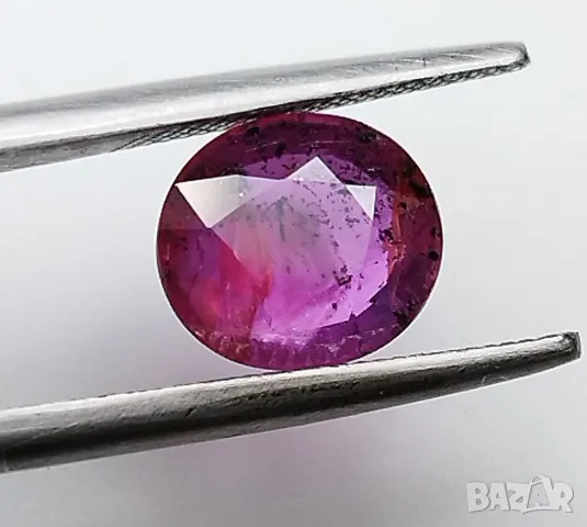 Рядък, нетретиран рубин с красиви включения 1.56кт.! Нов!, снимка 2 - Други - 50396638