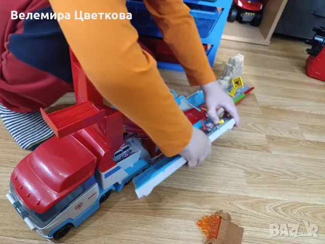 Оригиналният Автобус писта на Пес патрул , снимка 3 - Коли, камиони, мотори, писти - 49425814