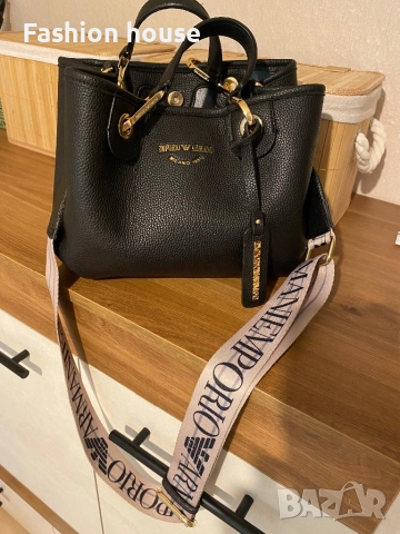 Emporio Armani дамска чснта