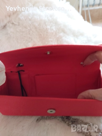 Новая сумка из атласа на ручке цепочке, снимка 2 - Раници - 52846795