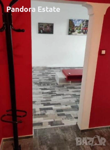 Продава двустаен апартамент в кв. Красна поляна 1, снимка 3 - Апартаменти - 53368230