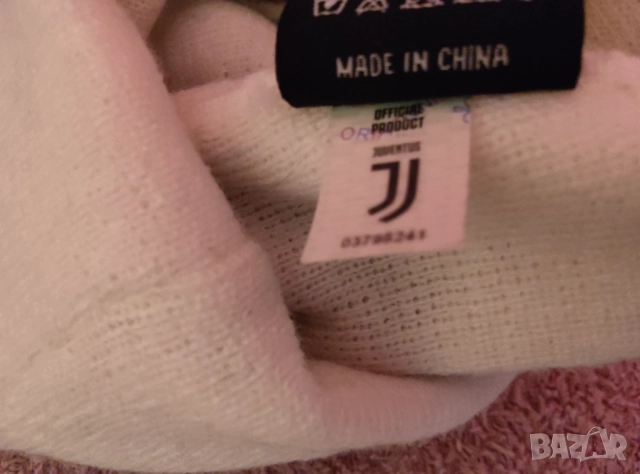 Лицензирана зимна шапка Ювентус, снимка 4 - Фен артикули - 52774293