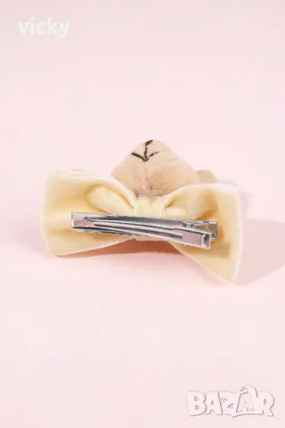 Фиба с плюшено мече в бежово, вдъхновена от Petite Fleur , снимка 2 - Аксесоари за коса - 48765813