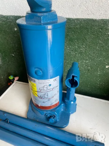 оригинален мерцедес крик за бус тип бутилка спринтер виано вито, снимка 2 - Части - 47327974