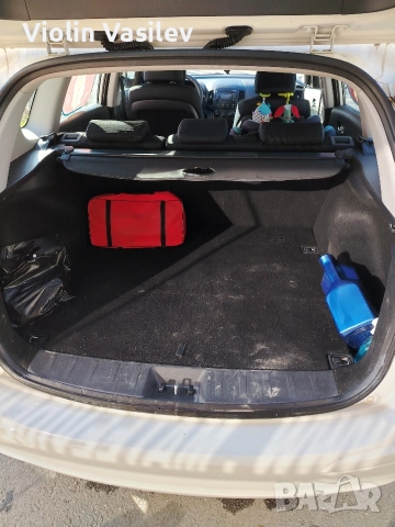 Hyundai i30 CW 1.4 16v , снимка 7 - Автомобили и джипове - 52943849