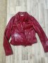 Червено кожено яке с капси , снимка 1 - Якета - 44141387