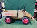 Дървен модел Unimog 1/16, снимка 1 - Антикварни и старинни предмети - 43016923