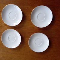 Четири чинии костен порцелан със златен кант , снимка 1 - Чинии - 40687504