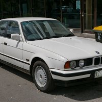 Броня предна BMW E34, снимка 3 - Части - 33027565