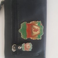 Liverpool кожено фенско портмоне ключове /оригинално /15х12 ест кожа разпродава 1/3, снимка 1 - Фен артикули - 37330036