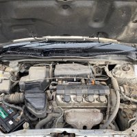 Honda Civic 1.6 v-tec автоматик на части.!, снимка 12 - Автомобили и джипове - 42959875