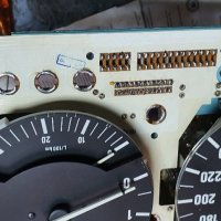 Километраж табло уреди за бмв е30 89г  м20б20 m20b25 bmw e30 instrument cluster speedometer VDO , снимка 12 - Части - 32259561