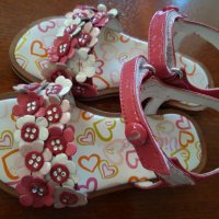 Кожени сандали Viviane, 24ти номер, снимка 1 - Детски сандали и чехли - 27125627