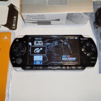 Хакната ПСП 2000 PSP Конзола PSP 32 гб мемори карта и 100 игри, снимка 3 - PlayStation конзоли - 39592386