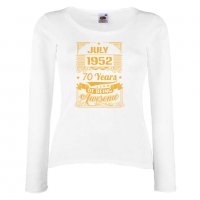 Дамска Тениска JULY 1952 70 YEARS BEING AWESOME Подарък,Ианенада,Празмик , снимка 3 - Тениски - 37086114