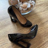 Елегантни лачени обувки, снимка 3 - Дамски обувки на ток - 28489103