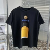 Дамски тениски VERSACE (S, M, L, XL) - реплика, снимка 2 - Тениски - 37415399