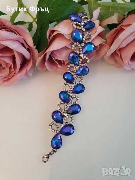 Гривна Алис, снимка 1