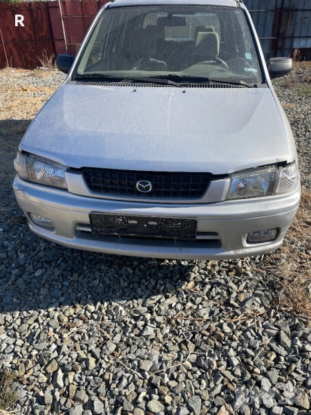 mazda demio на части мазда демио, снимка 1