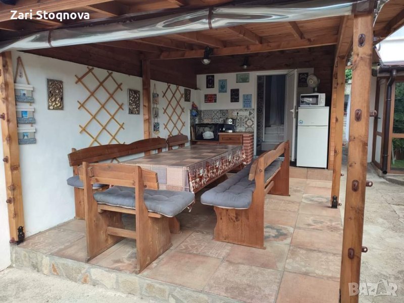 Къща под наем в град Царево  , снимка 1