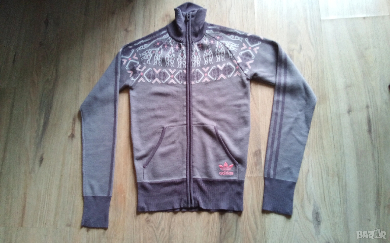 ADIDAS оригинален суитчър, снимка 1