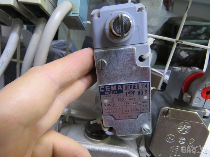 Италиански Краен изключвател, крайни изключватели HD2 CEMA IP65 с ос за чуп.ролка 6 а 600 в ~, снимка 1