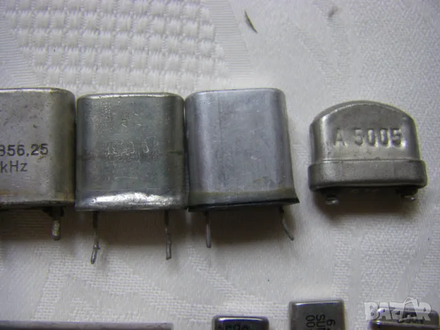 Кварцови резонатори, снимка 4 - Друга електроника - 47564468