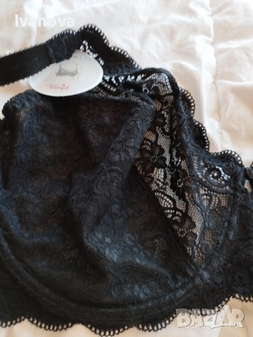 Продавам нов черен сутиен Триумф 105D, снимка 5 - Бельо - 37097049