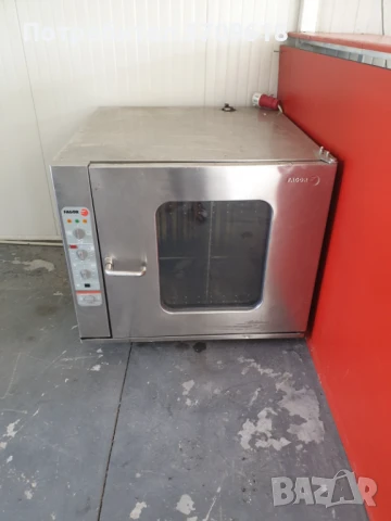 Оферта :Продавам ковенктомат Фагор +база за ковенктомат и плот с 2 чекмеджета. Цена  2000лв.