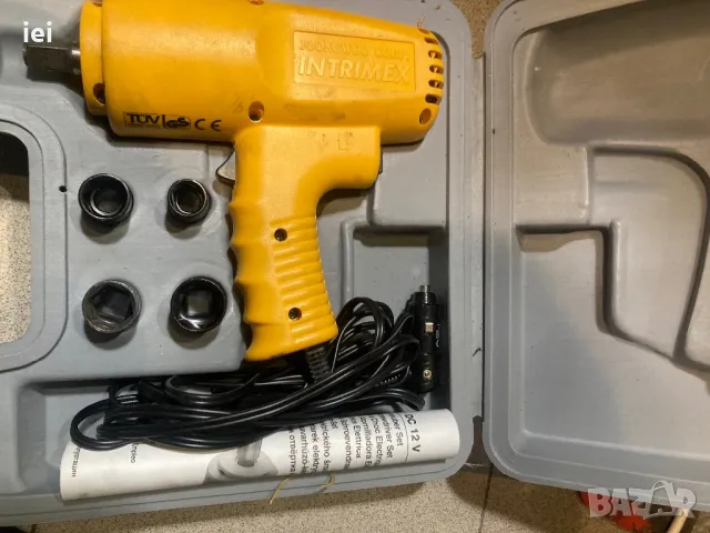 Гайковерт за кола 