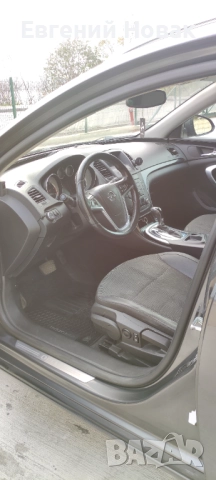 Продавам Опел Инсигния 2011 с автоматична скоростна кутия., снимка 10 - Автомобили и джипове - 52973150