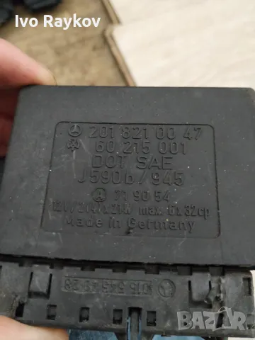 Реле мигачи ,Mercedes-Benz. 190 1982-1993 , 201 821 00 47, снимка 3 - Части - 47335125