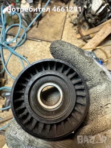 Обтяжна ролка на двигател Мерцедес Mercedes 2.2Cdi само за 20лв.