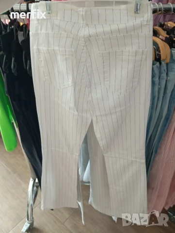 Дамски дънки, снимка 2 - Дънки - 50456448