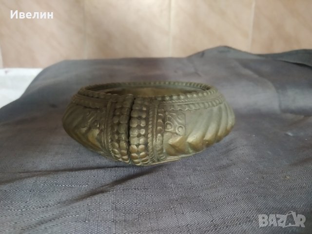 стара бронзова купа,пепелник