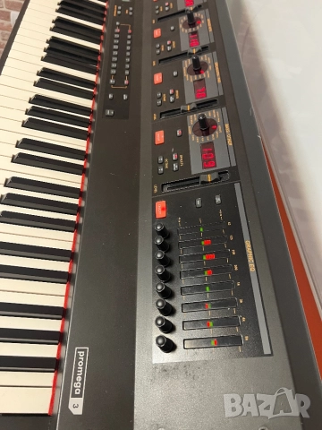 Продава дигитално пиано Promega 3, снимка 3 - Пиана - 52439884