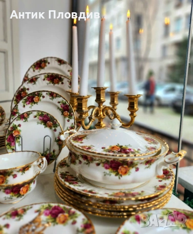 Сервиз за хранене 44 части Royal Albert Old Country Roses, снимка 10 - Сервизи - 53474239