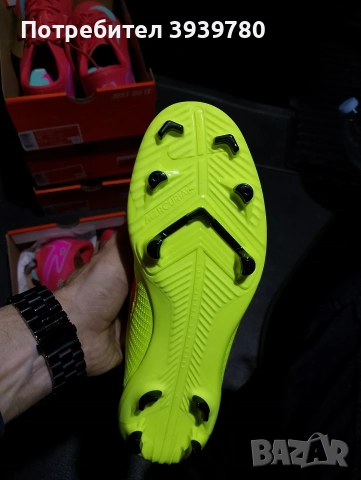 Детски футболни обувки Nike номер 37,5 и 39, снимка 8 - Детски маратонки - 53470844