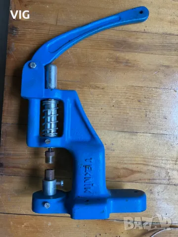 Преса за копчета капси, снимка 2 - Други машини и части - 49746132