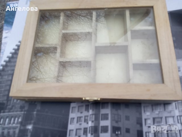 Дървена кутия