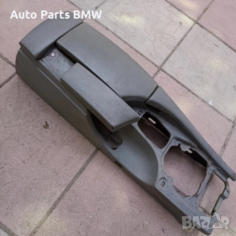 Подлакътник BMW E60 E61 Facelift средно барче БМВ Е60 Е61 Фейслифт, снимка 3 - Части - 51782657