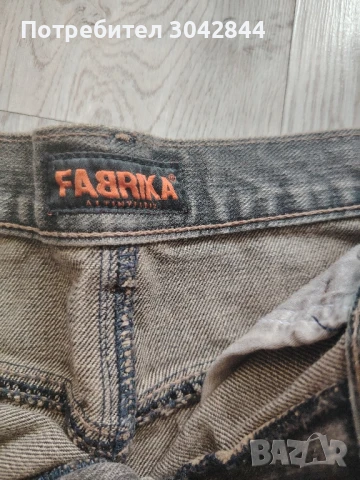 Къса черна дънкова пола с бродерия, снимка 2 - Якета - 50721602