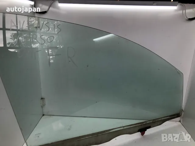Предно ляво стъкло  Toyota Avensis Verso 2.0 D 116hp 1CD