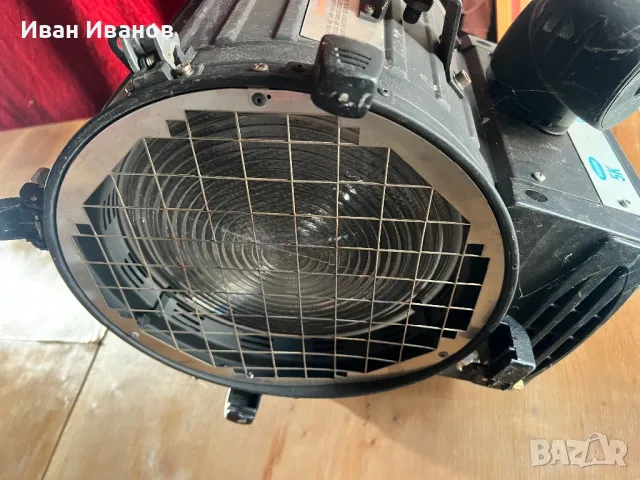 Сценични прожектори и вани за осветление, снимка 4 - Друга електроника - 47433563