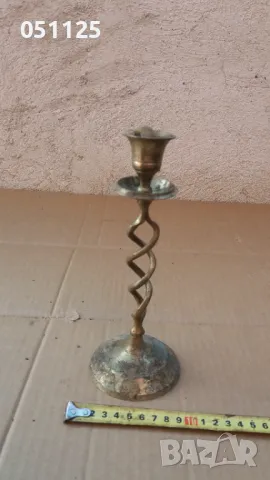 масивен бронзов свещник 