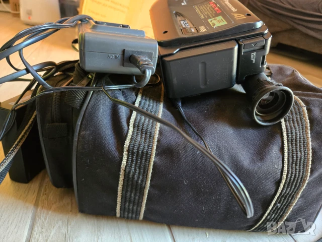 Продавам камера с касетка, снимка 4 - Друга електроника - 50898991