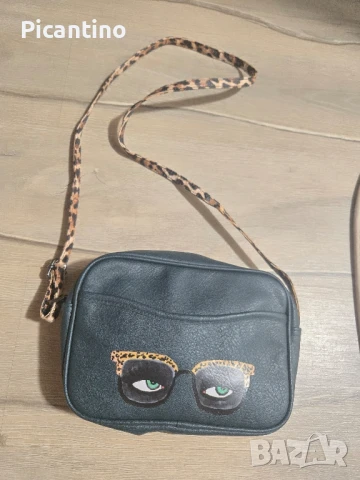 Дамска чанта, снимка 5 - Чанти - 51358102