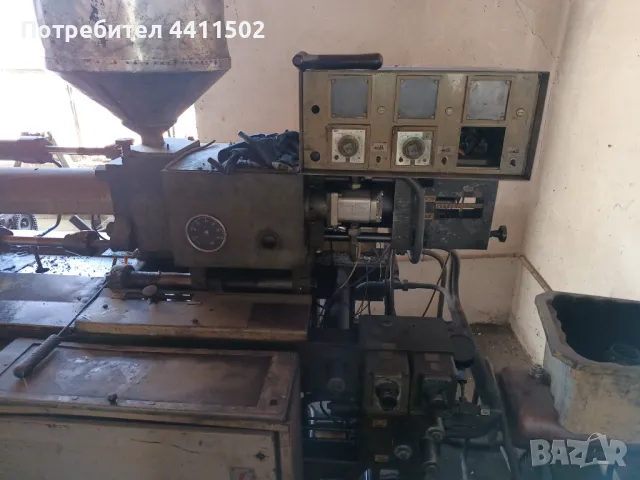 Шприц машина за пластмаса, снимка 3 - Други машини и части - 49462782