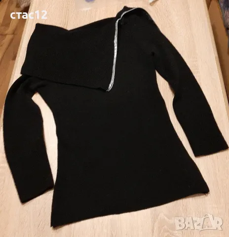 Нова ,мека блуза,с поло яка и ефектна ,еластична ,черна блуза, снимка 5 - Блузи с дълъг ръкав и пуловери - 48901740