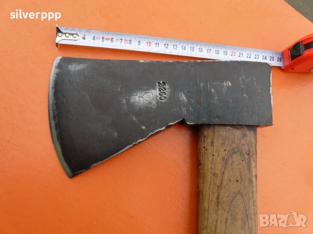  Огромен стар кован топор - 599 